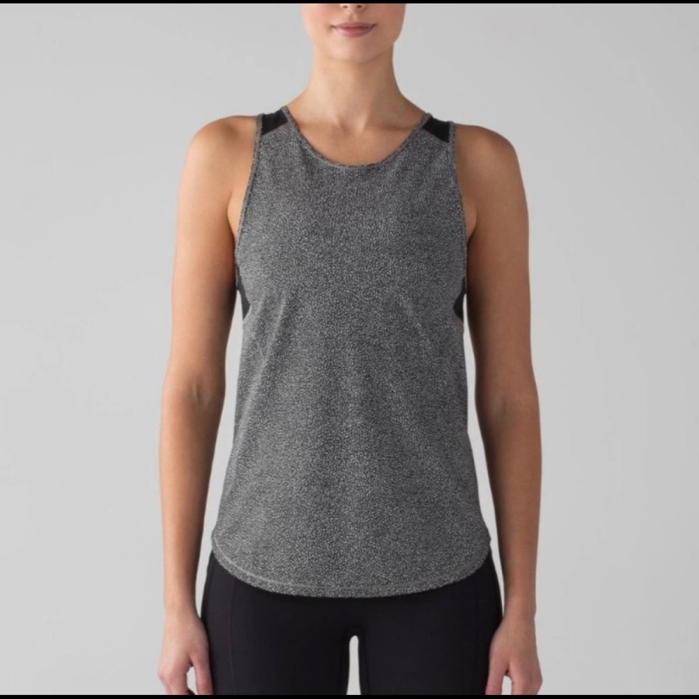 Lululemon Black/White Chakra Dot Sculpt Tank 8